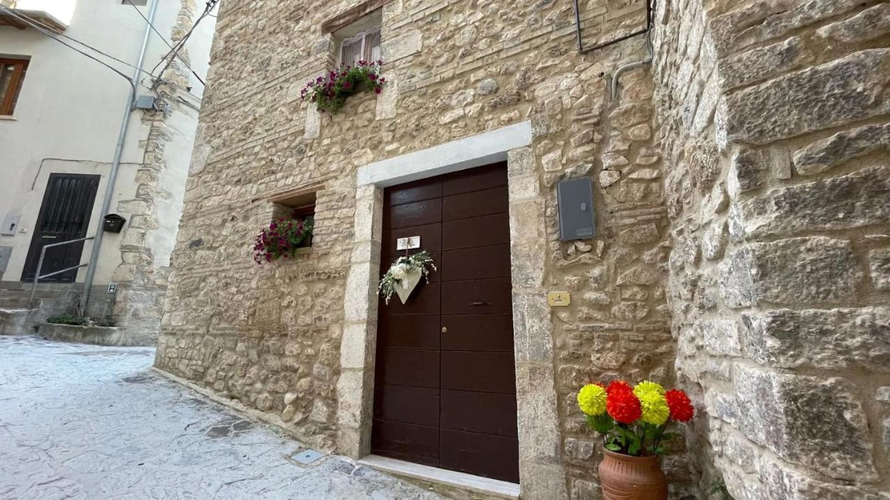 Casa Vacanze Margiu Pater Domus Goriano Sicoli Εξωτερικό φωτογραφία